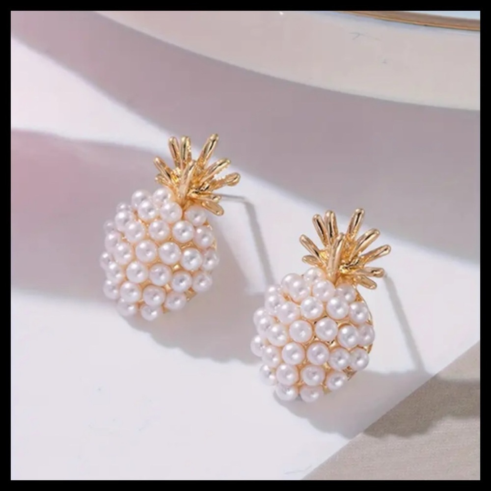 BOUTIQUE Pineapple Stud Earrings With 
Pearl Embellishments